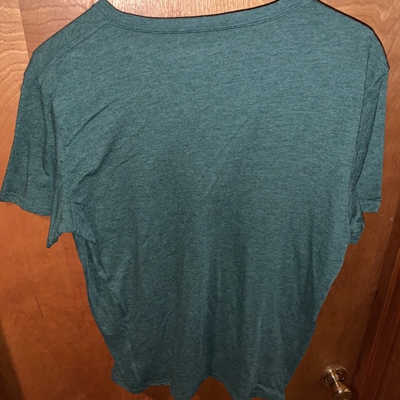 Mens American Eagle V-Neck - Picture 2 of 2